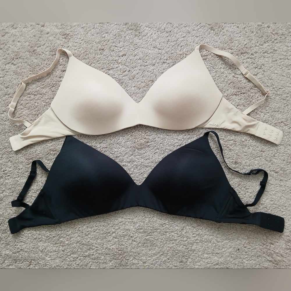 Skims T Shirt Bra Bundle Size 32dd